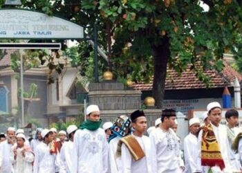 Sistem Organisasi di Lingkungan Pesantren
