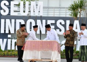 Gus Sholah tokoh keislaman dan keindonesiaan