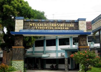 Mts Salafiyah Syafi'iyah Tebuireng salah satu instansi yang melakukan perubahan untuk menyesuaikan zaman