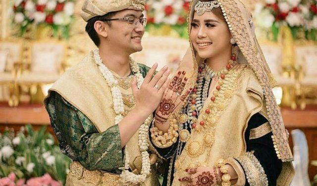 Buya Syakur Berikan Ijazah Agar Dimudahkan Cari Jodoh