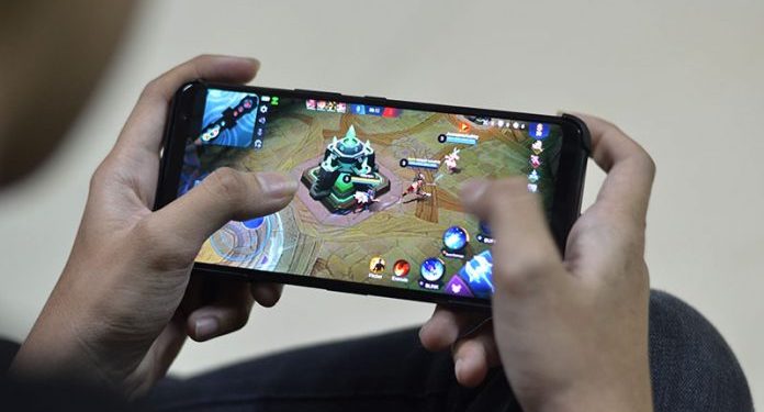 Hukum bermain game online bisa haram dan mubah