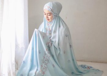 Sujud menyimpan banyak manfaat bagi seseorang (ist)