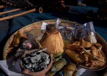 Menyoal Sesajen: Muslim Budaya versus Muslim Hijrah