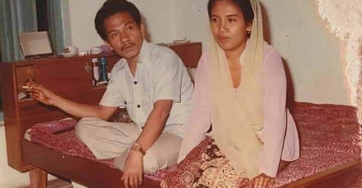 Gus Miek dan istri