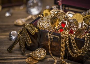 Penimbun dan Pemubazir Teman Setan, Mereka Semua Masuk Neraka