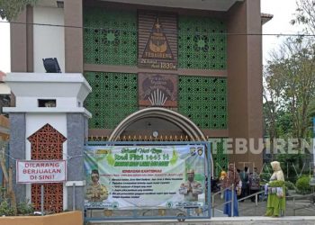 Baru! Makam Gus Dur Dibuka Hingga Dinihari