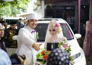 Gus Ahmad Kafa bersama istri (ist)