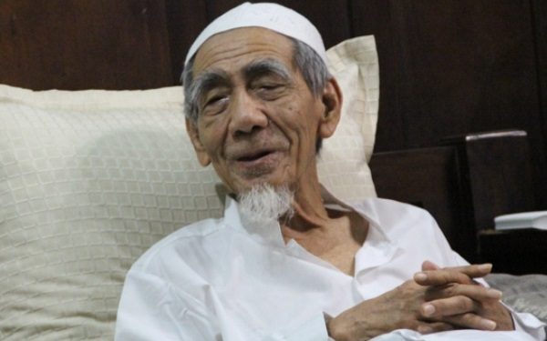 Surah Al-Fiil Menurut Kiai Maimun Zubair