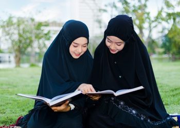 Memperindah Al-Qur'an dengan Nada
