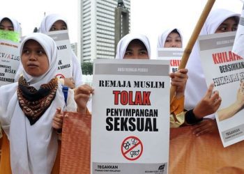 Sikap Menghadapi LGBT Menurut Gus Baha