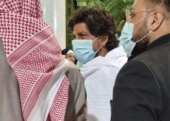 Suasana Shah Rukh Khan Jalani Umrah