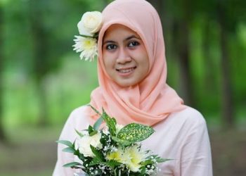 Profil Ning Sheila, Influencer dari Lirboyo