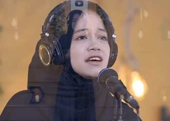 Alma Esbeye, Suaranya dalam Musik Padang Pasir