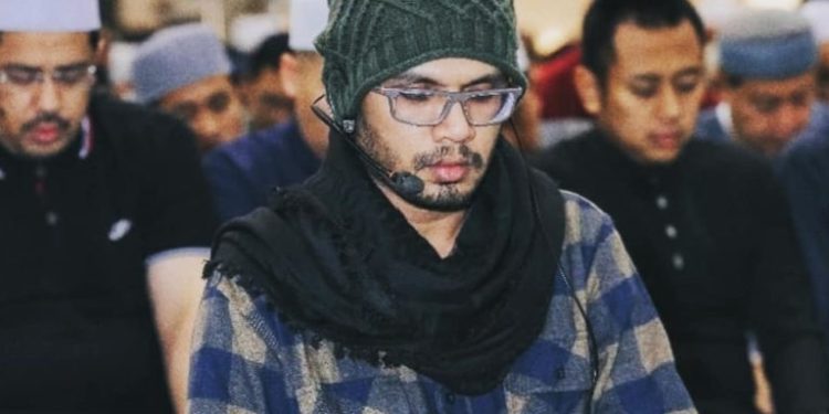 Teks Lengkap Baiat NU Ustadz Hanan Attaki