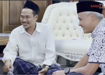 Ganjar Pranowo Sebut Gus Baha adalah Sosok Solutif dan Enak Diajak Ngobrol