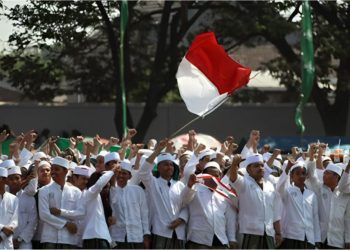 Pesantren di Tengah Potensi "Penjajahan"