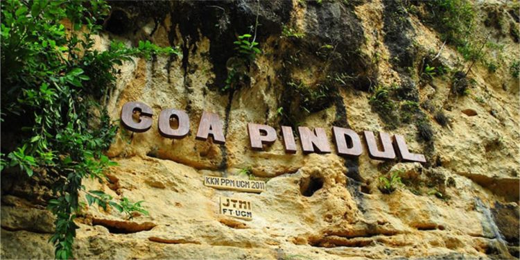 Beberapa Kritik terhadap Nisan-Makam di Goa Pindul