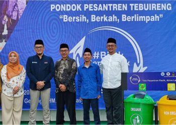 Bank Sampah Tebuireng, Teladan Kebersihan di Pesantren