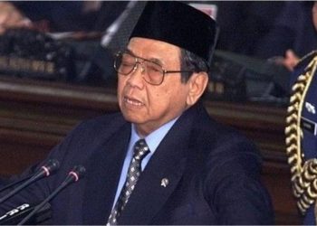 Gus Dur: Membela Tuhan atau Kemanusiaan?