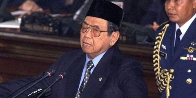 Gus Dur: Membela Tuhan atau Kemanusiaan?