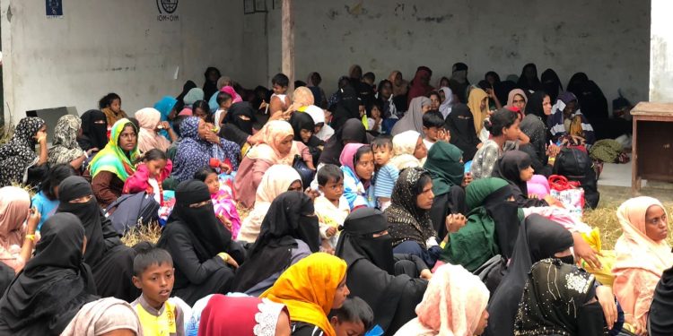 Tempat Penampungan Rohingya di Aceh Tidak Cukup