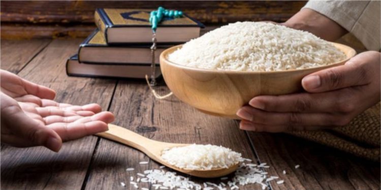 Hukum Membayar Zakat Fitrah setelah Shalat Id