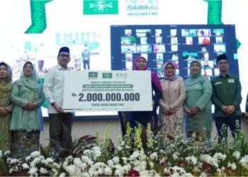 PP Muslimat NU Serahkan Bantuan Rp2 Miliar untuk Palestina