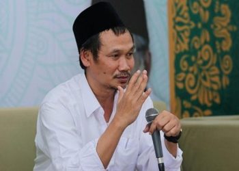 Terkait Awal Ramadan, Gus Baha Pilih Ikut Pengumuman Pemerintah di Televisi. (Ist)