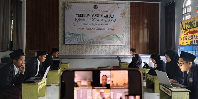 Santri Ikuti Seleksi MQKN berbasis CBT