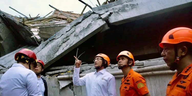 Menag Salurkan Bantuan ke Pesantren Al Khoziny dan Pastikan Pencegahan Kejadian Serupa. (Ist)