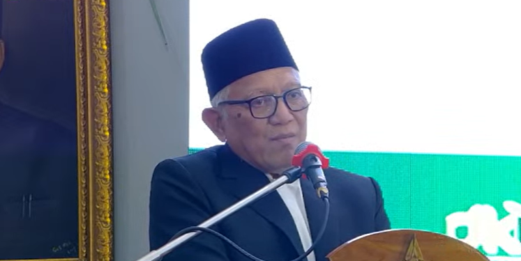 Gus Kikin Tegaskan Urgensi Hadis sebagai Landasan Menyikapi Isu Kontemporer. Foto: Youtube Ma'had Aly Hasyim Asy'ari.