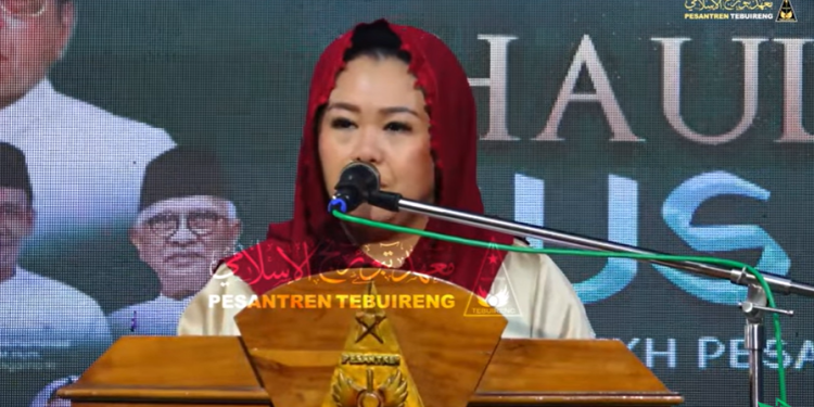 Jejak keikhlasan Gus Dur dalam Analisa Ning Yenny Wahid sebagai Teladan Sejati bagi Bangsa. Foto: Youtube Tebuireng Official
